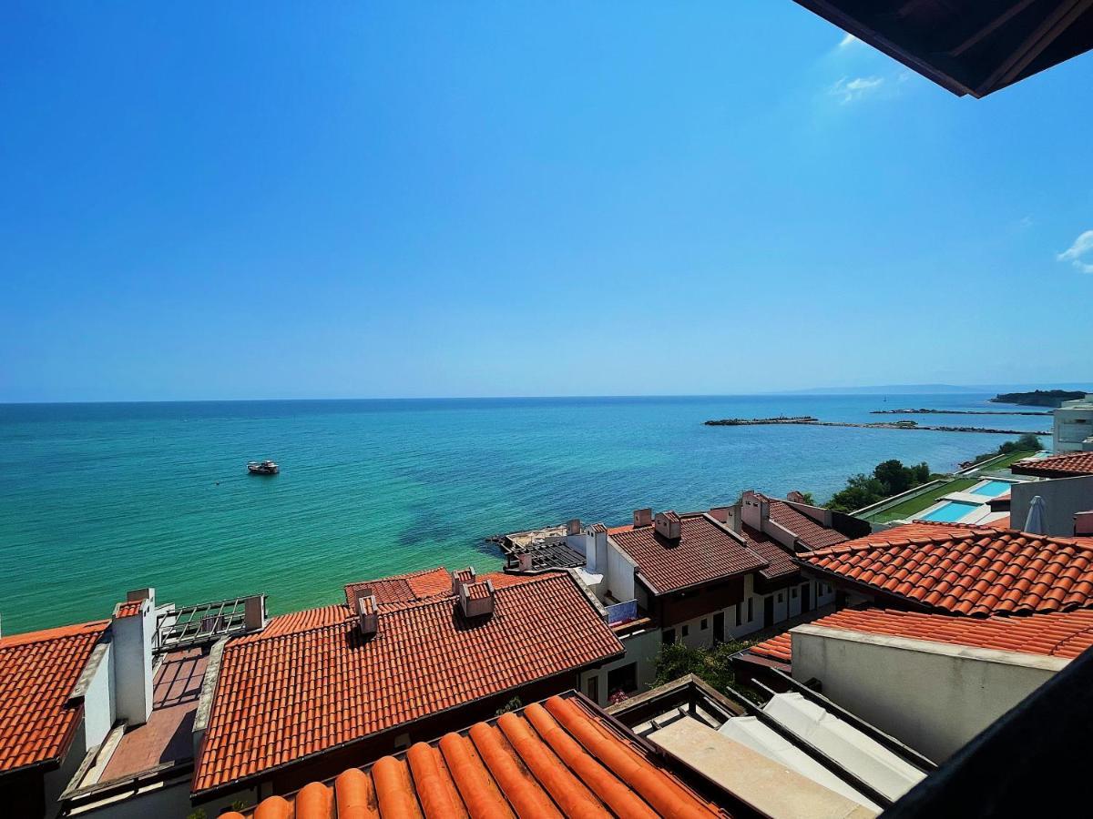 White Coast Beach Apartments Kavarna Esterno foto