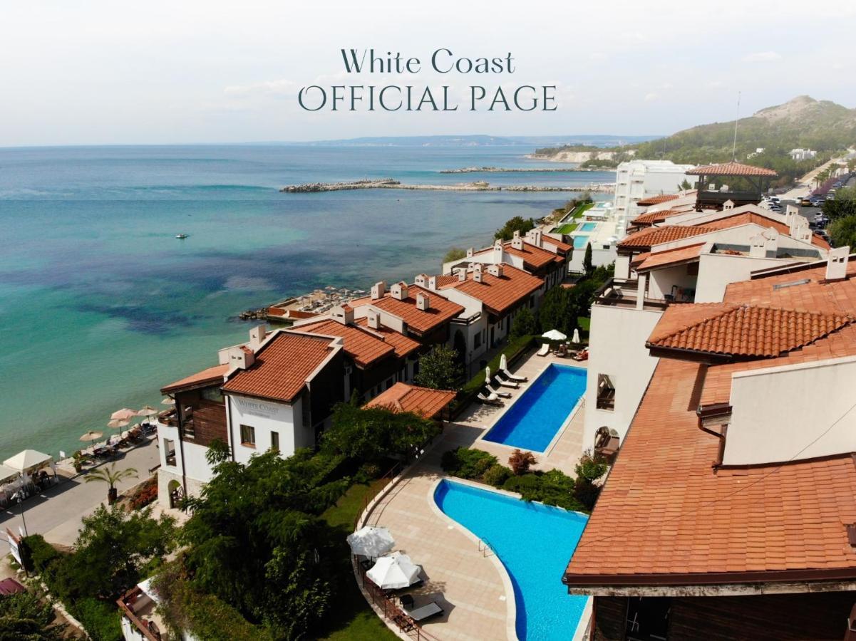 White Coast Beach Apartments Kavarna Esterno foto