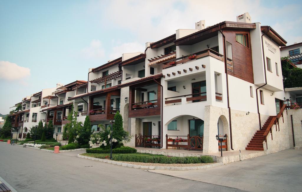 White Coast Beach Apartments Kavarna Esterno foto