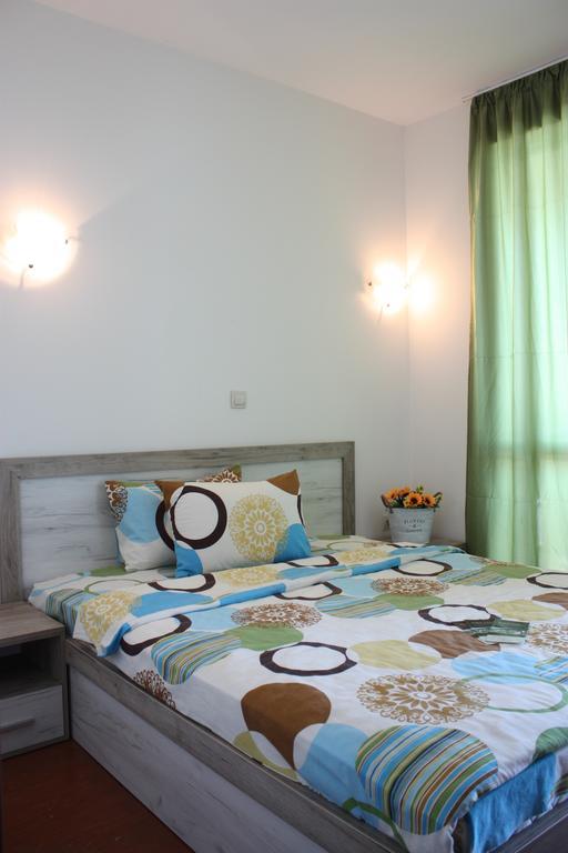 White Coast Beach Apartments Kavarna Esterno foto